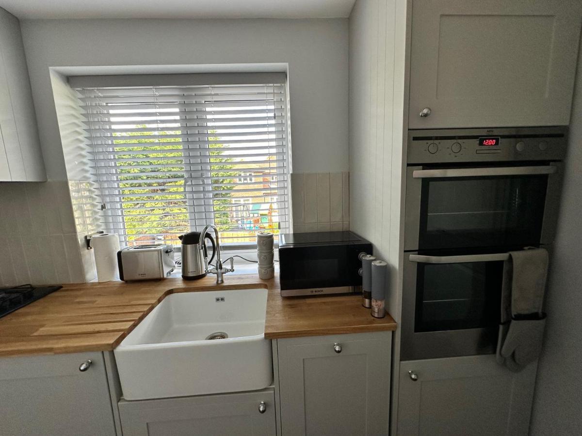 A Luxury 2 Bedroom Apartment Barnet Eksteriør billede