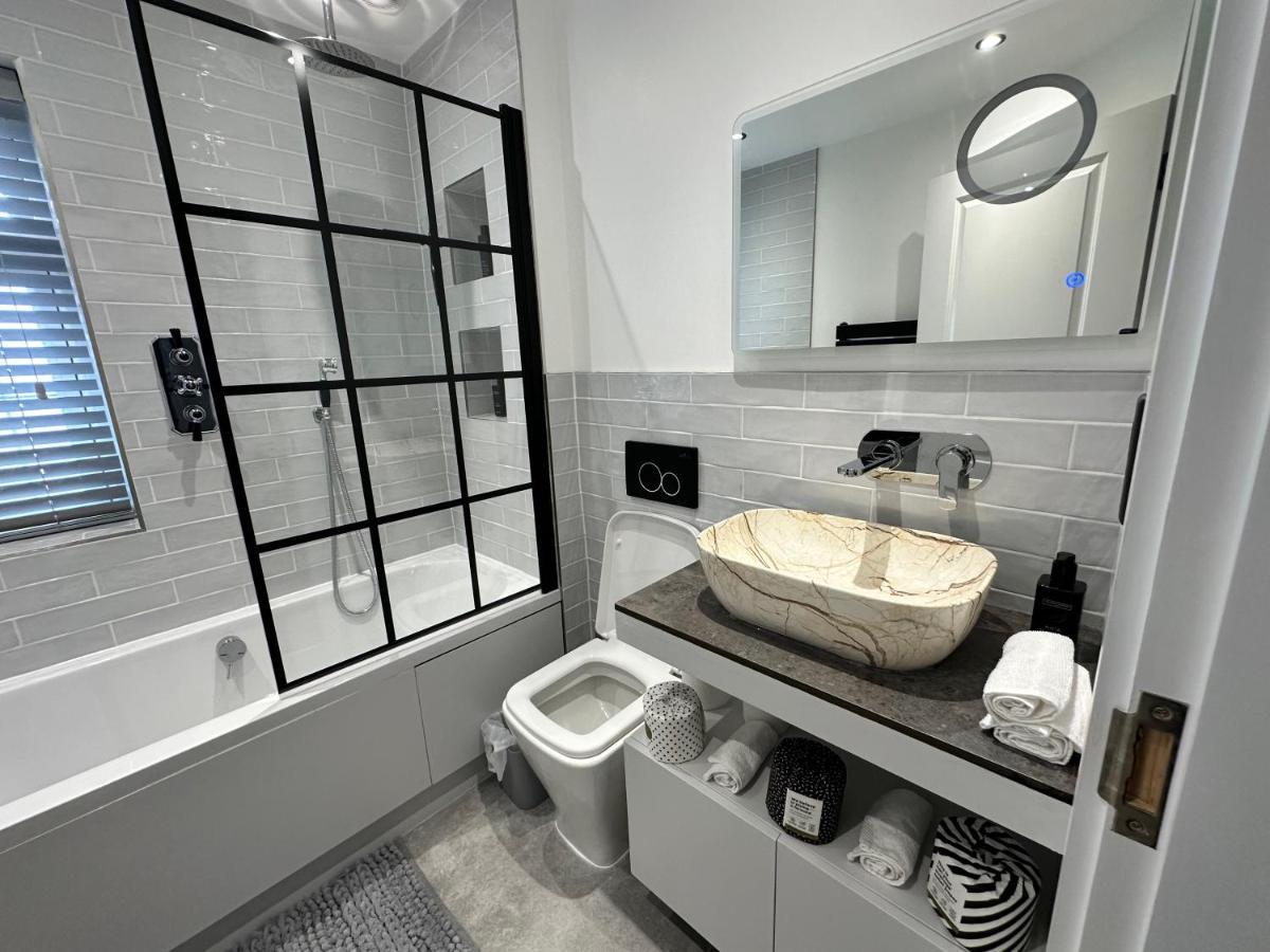 A Luxury 2 Bedroom Apartment Barnet Eksteriør billede