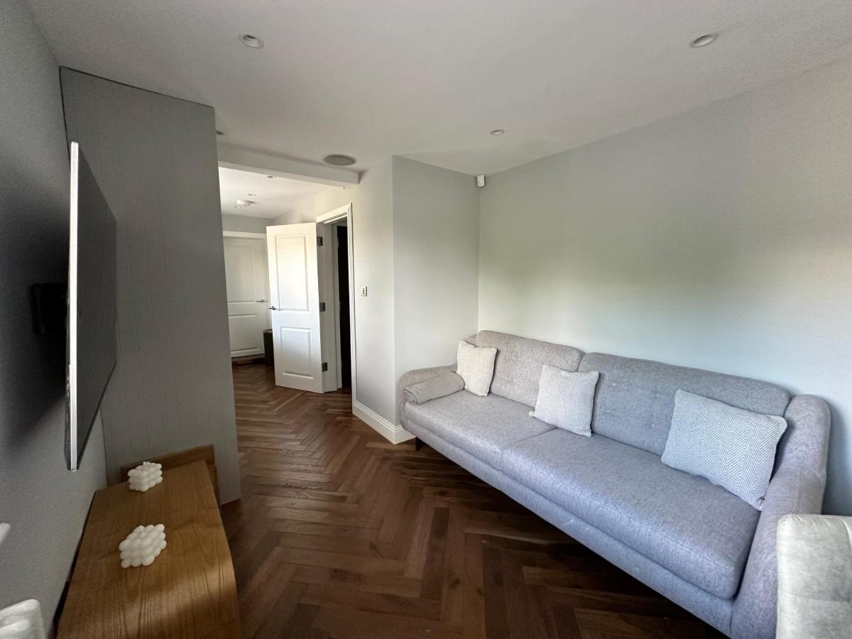 A Luxury 2 Bedroom Apartment Barnet Eksteriør billede