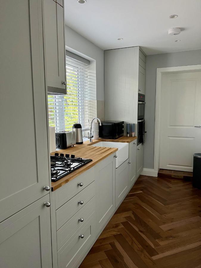 A Luxury 2 Bedroom Apartment Barnet Eksteriør billede